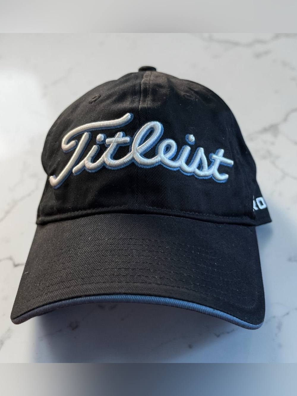 Titleist FJ pro V1 golf hat